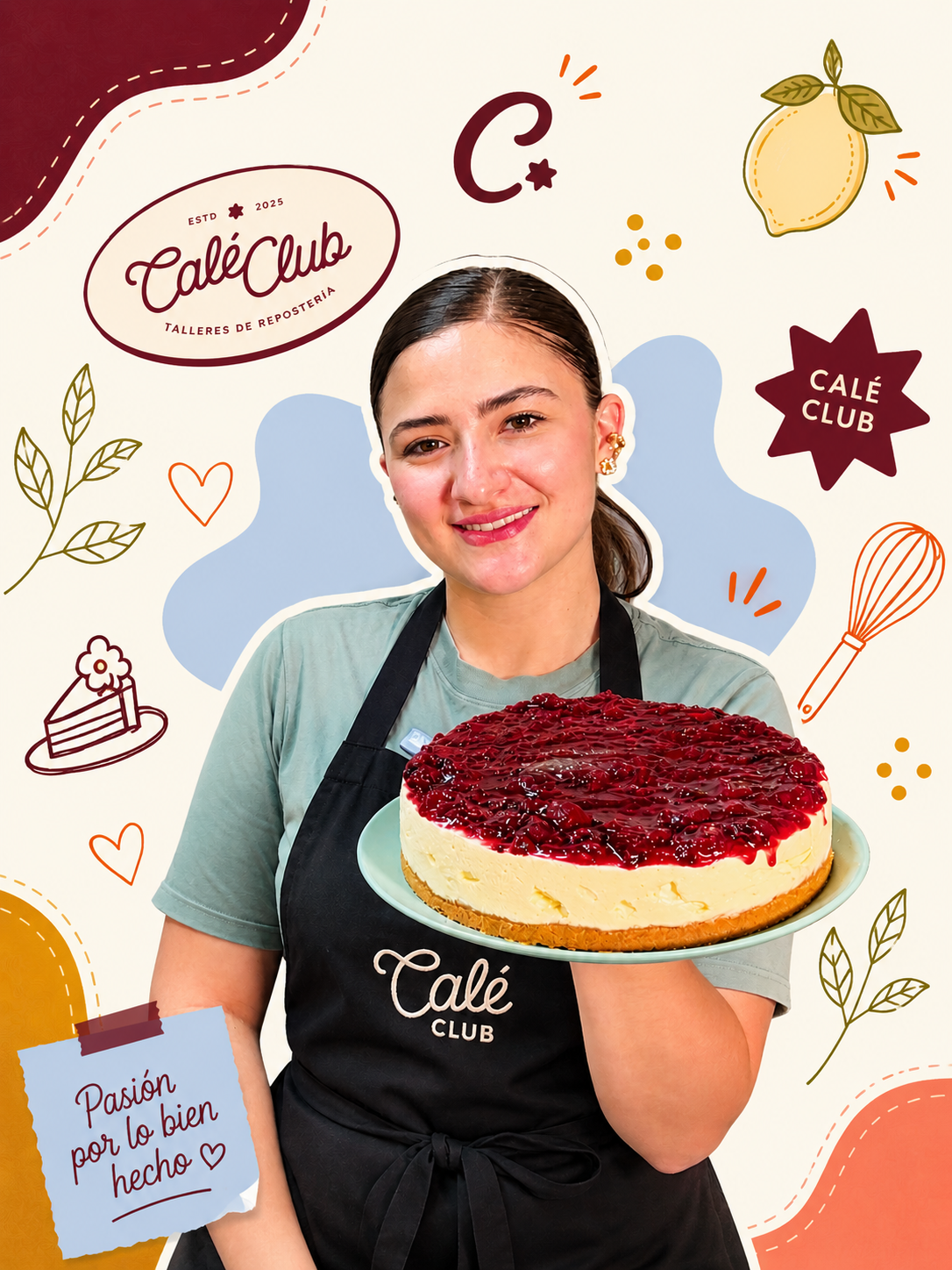 Instructora de Calé Club sosteniendo un cheesecake de frutos rojos